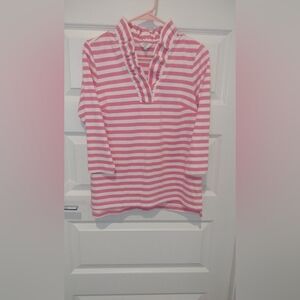White and pink strip collar polo shirt